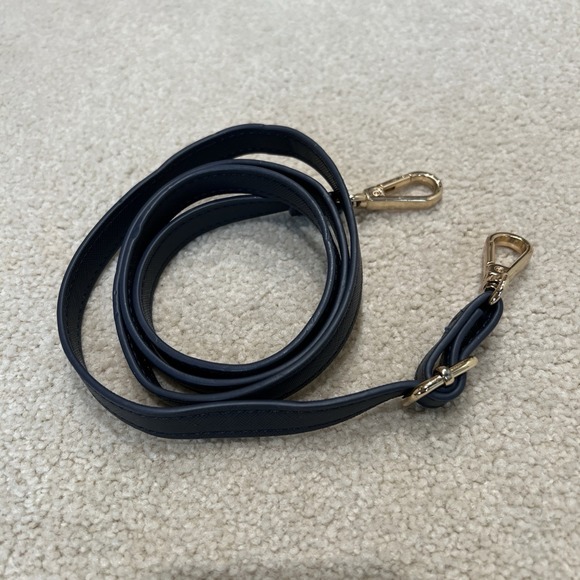 Calpak‎ Navy Faux Leather Crossbody Strap & Faux Fur Top Handle For Wallet - Picture 3 of 5